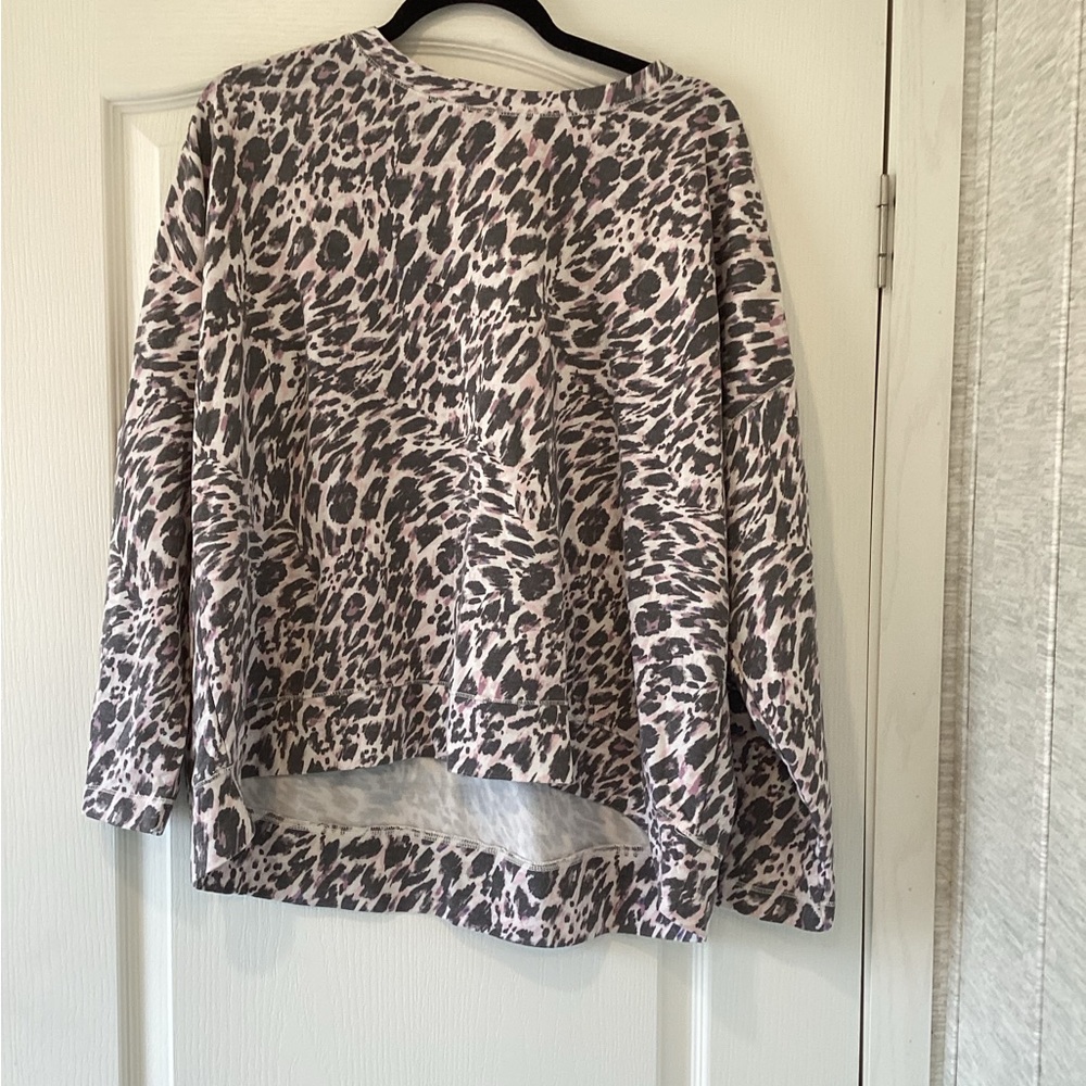 Avia Leopard Print Top with Black and Pink Accents size 3XL EUC